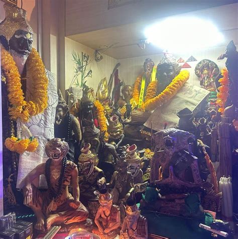 Consecration and Blessings of Buddhist Statues, Hobbies & Toys ...