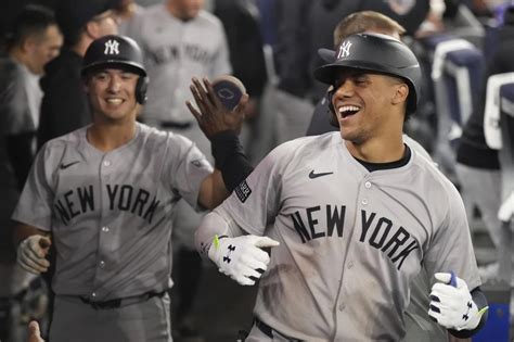 Juan Soto Batea Cuadrangular N Ez Logra Segunda Victoria