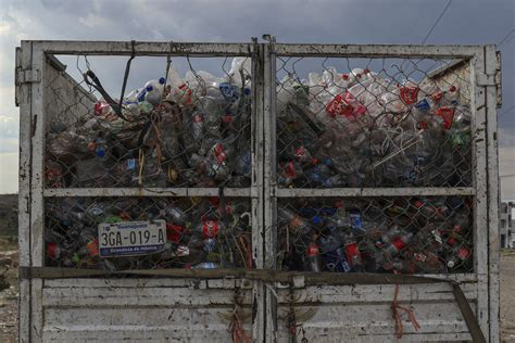 Am Rica Latina El Dep Sito Final De La Basura Ajena Mudo Social