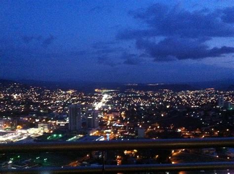 Tegucigalpa De Noche Honduras Airplane View Honduras Scenes