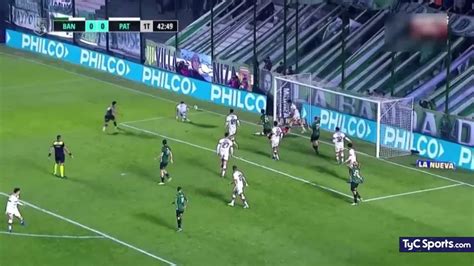 Banfield Vs Patronato Por La Liga Profesional 2022 La Atajada De