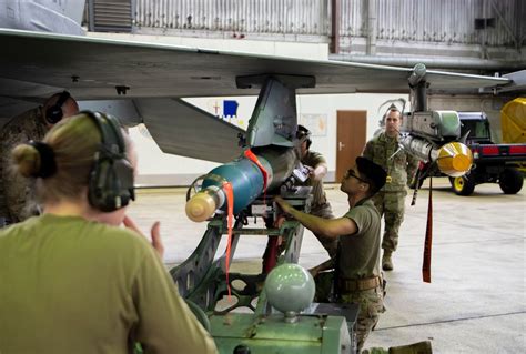 Dvids Images Nd Mxg Hosts Weapons Load Crew Of The Quarter