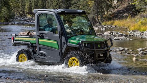 Full Size Gator XUV Crossover UTVs Side By Sides John Deere CA