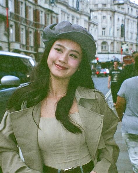 Cuộc sống hiện tại của hot girl thị phi từng mất tích 2 năm Ở với thiếu gia du lịch hưởng