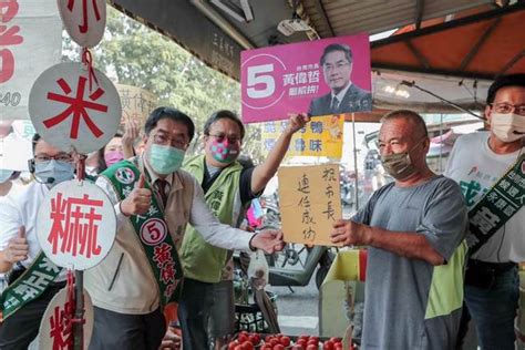 選戰倒數 南市長黃偉哲菜市場拜票、車隊掃街 政治 中時