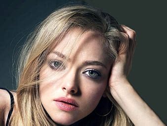 Amanda Seyfried Blonde Fireflies