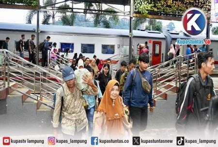 Kupas Tuntas H 10 Lebaran Pemudik Kereta Api Naik 46 Persen PT KAI