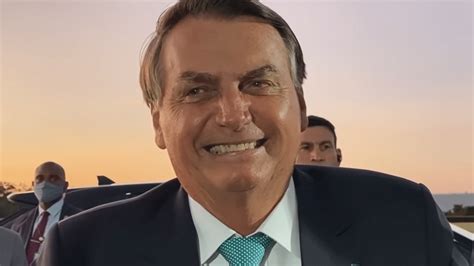 Bolsonaro Insulta Daniela Lima Apresentadora Da Cnn Quadrúpede