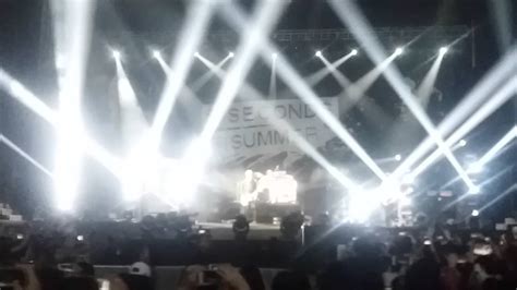 5 Seconds Of Summer She S Kinda Hot LIVE At ICE Jakarta YouTube