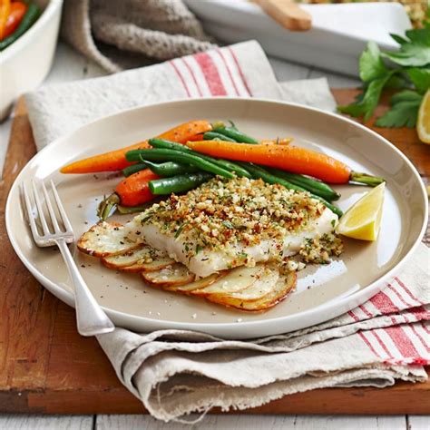 Baked Fish With Macadamia Herb Crust Healthy Recipe Ww Australia