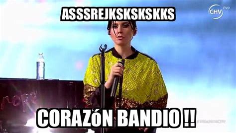 Los memes que dejó la fallida presentación de Javiera Mena con