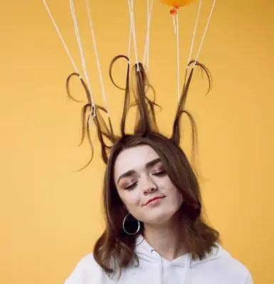 Maisie Williams Net Worth in 2022 (Biography & Net Worth of Famous