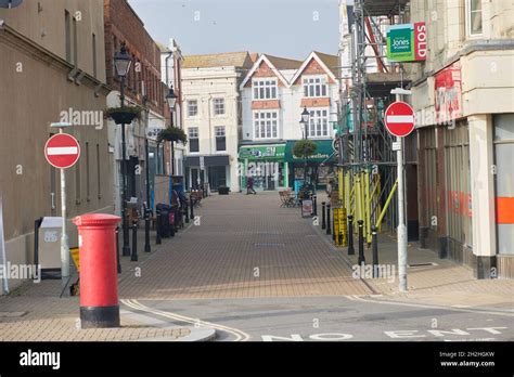 Shopping In Worthing Hi Res Stock Photography And Images Alamy