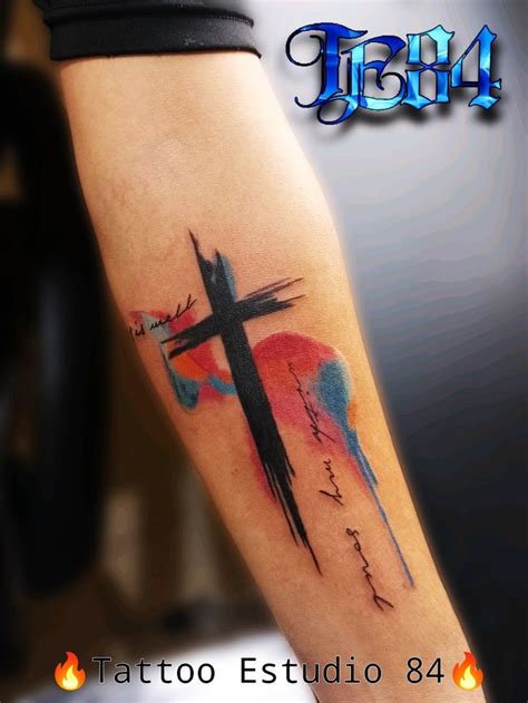 Pin en Tattoo | Tatuaje de cruz, Tatuaje pequeño para hombre, Tatuajes ...