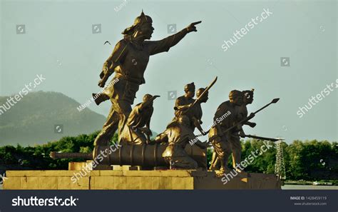 Statue Ahom Lieutenant Lachit Borphukan Erected Foto De Stock