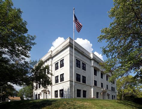 Saline County Courthouse Stock Photo - Download Image Now - iStock