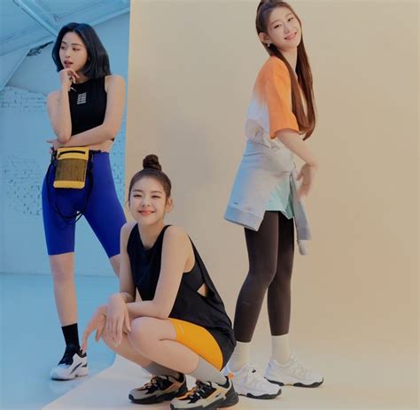 Itzy Global On Twitter Itzy South Korean Girls Fashion