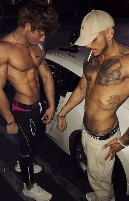 SHIRTLESS MALE MUSCULAR Tattooed Beefcake Hunk Smokers Hot Body PHOTO X F PicClick UK