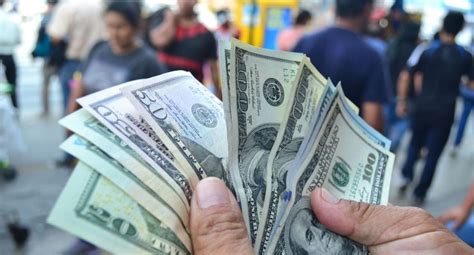 Precio del dólar en Perú Tipo de cambio abre a la baja 3 81 soles en