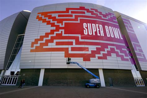 NFL Super Bowl Halftime Show: Who is Performing at the Super Bowl 2023? Date, Time, Performers ...