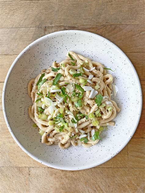 Nouilles udon au beurre de cacahuète Recette express à faire en 15