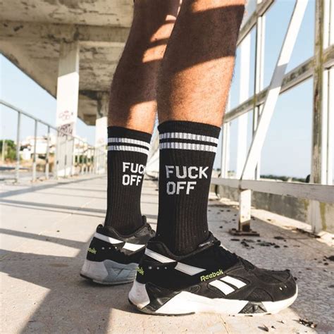 Bee Unusual Fuck Off Black socks Προϊόντα Κάνναβης Kush All Day