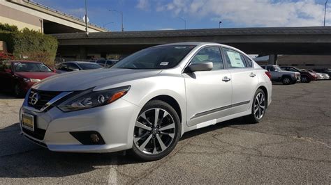 2016 Nissan Altima 2 5 SR In Depth Test Drive Feature Walkthrough