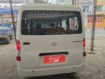 Mobil DAIHATSU GRANMAX MINIBUS 1 3L D MT 2018 Mocil Id