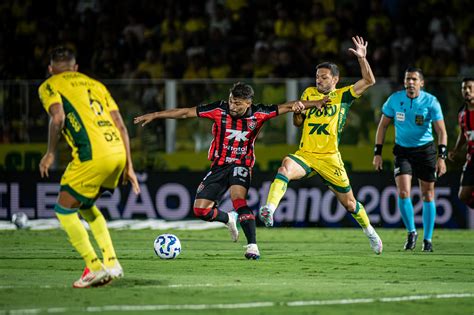 Escalações De Mirassol Futebol Clube X Ec Vitória
