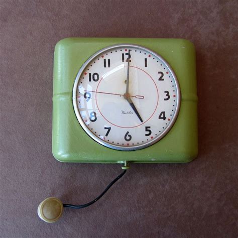 Vintage 1950s Westclox Belfast Electric Kitchen Wall Clock Metal Retro Green Kitchen Wall