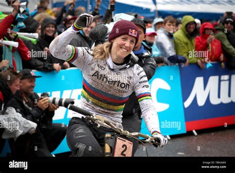 Great Britain S Rachel Atherton Celebrates Winning The Women S Downhill