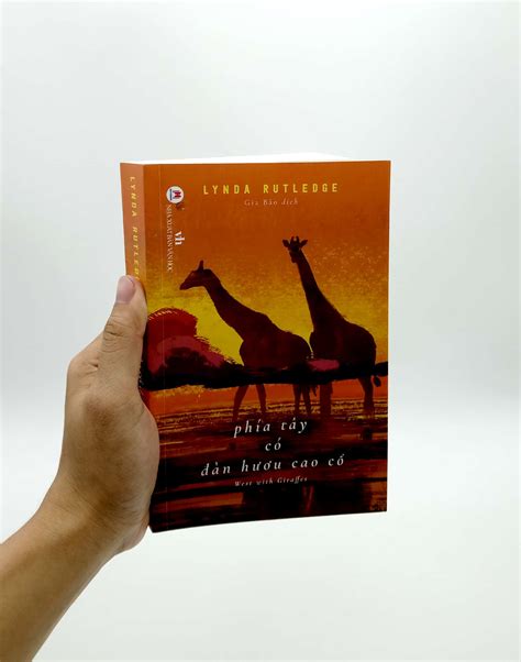 Phía Tây Có Đàn Hươu Cao Cổ - West With Giraffes PDF - YDS.EDU.VN