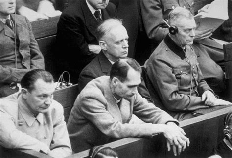 Rudolf Hess, compinche de Hitler que voló a Escocia alegando hacer las