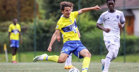 Football U Nationaux Sochaux D Croche Sa Premi Re Victoire Bourg