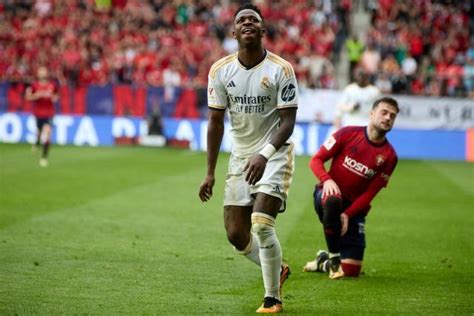 Racisme Le Real Madrid D Fend Vinicius Junior Encore Victime De