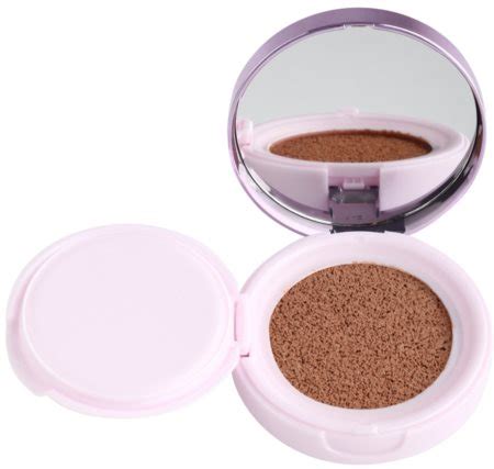 LOréal Paris Nude Magique Cushion Brightening Cushion Foundation