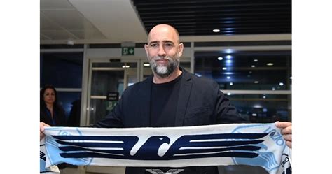 Former coach of Berbatov took over 