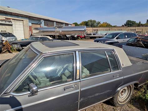 1983 Buick Park Avenue · Sedan 4D - Cars & Trucks - Cleveland, Ohio