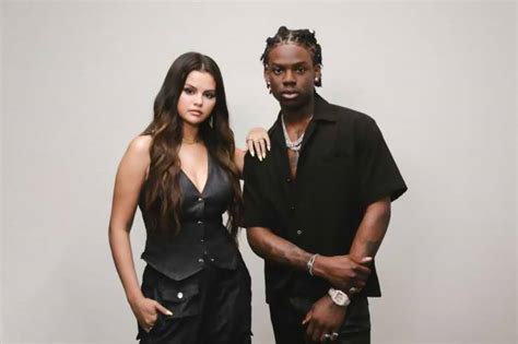 Selena Gomez E Rema Juntos No Videoclip Oficial De Calm Down