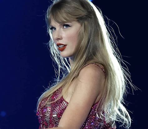Why Taylor Swift's 'I Can Do It With a Broken Heart' Is a Relatable