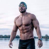 Any Hot Swimmers Page LPSG