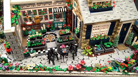 Beautifully Detailed LEGO Gardens & Greenhouse | Brick Finds & Flips