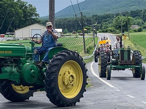 Tractor Ride Archives - Cumberland Valley Antique Engine & Machinery Association