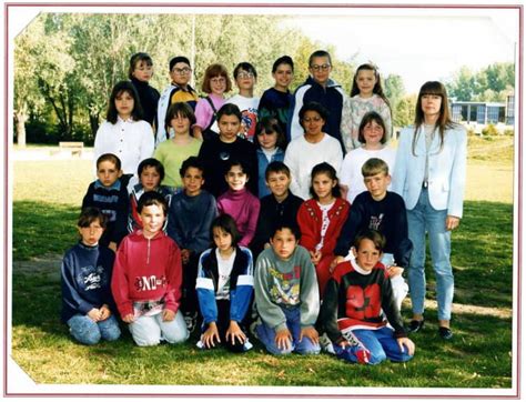 Photo De Classe Cm De Ecole Jean Rostand Bourgoin Jallieu