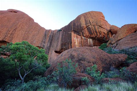 Uluru: A Timeless Encounter in the Australian Outback - Travelationship