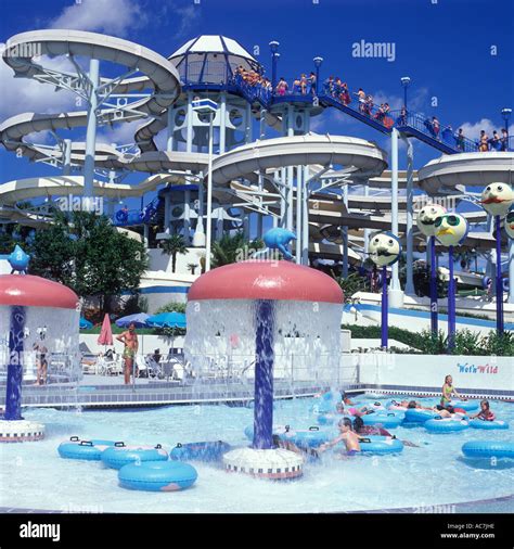 WET N WILD WATERPARK ORLANDO FLORIDA Stock Photo - Alamy