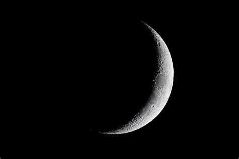 Crescent Moon The Moon Taken Through My Telescope Telesco Flickr