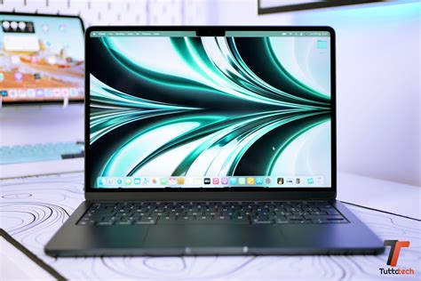 Recensione Apple MacBook Air M2: molto meglio di Air M1 ma a che prezzo