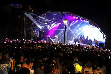 Más de 12 000 personas asisten al concierto de Saiko en Costa Teguise