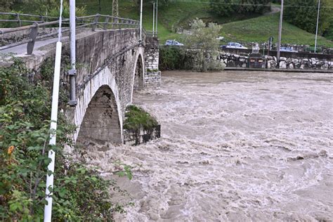 Allerta Meteo In Liguria Piogge Torrenziali Causano Disagi E